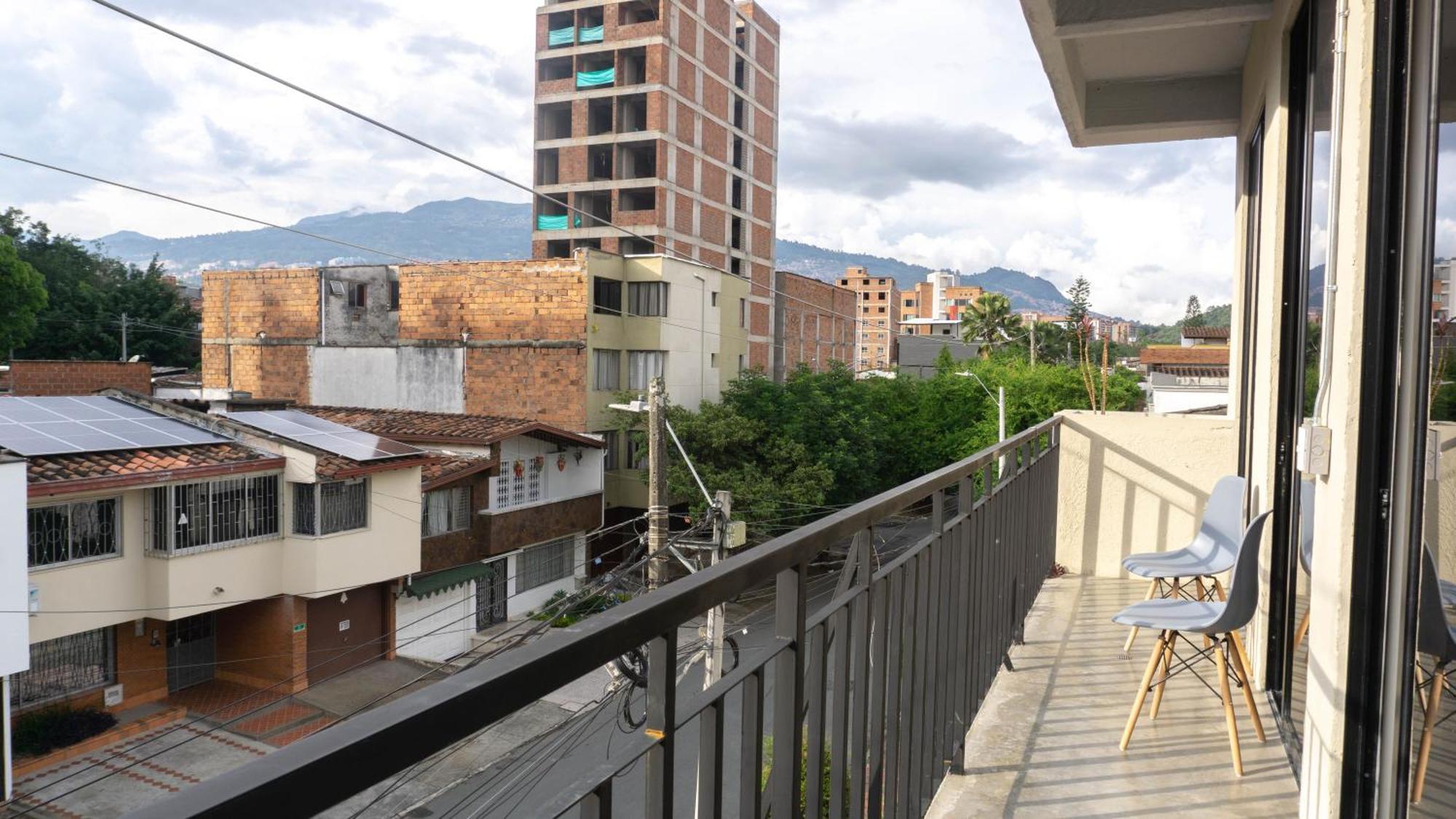 Selva House Bed & Breakfast Medellin Exterior photo