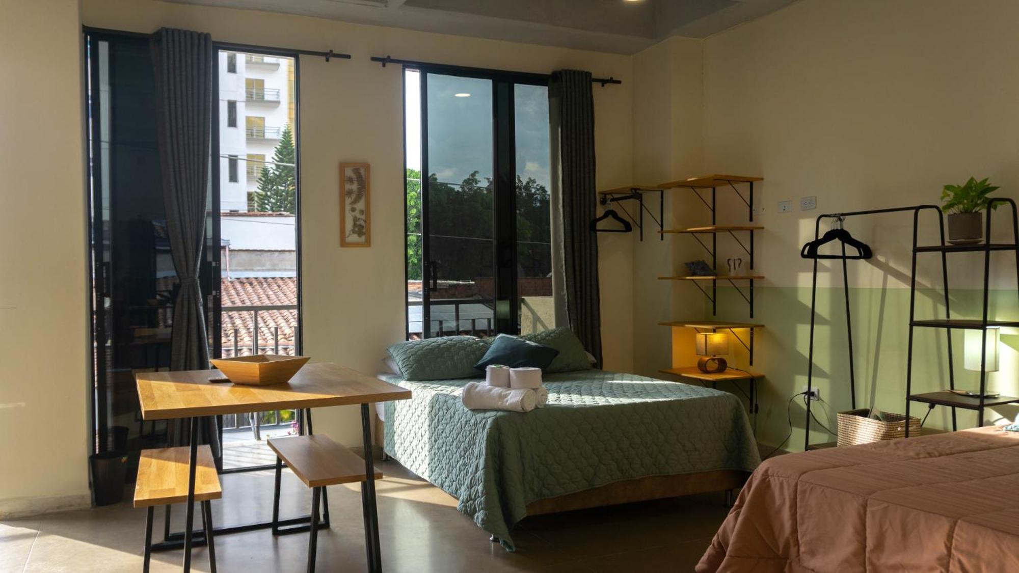 Selva House Bed & Breakfast Medellin Exterior photo